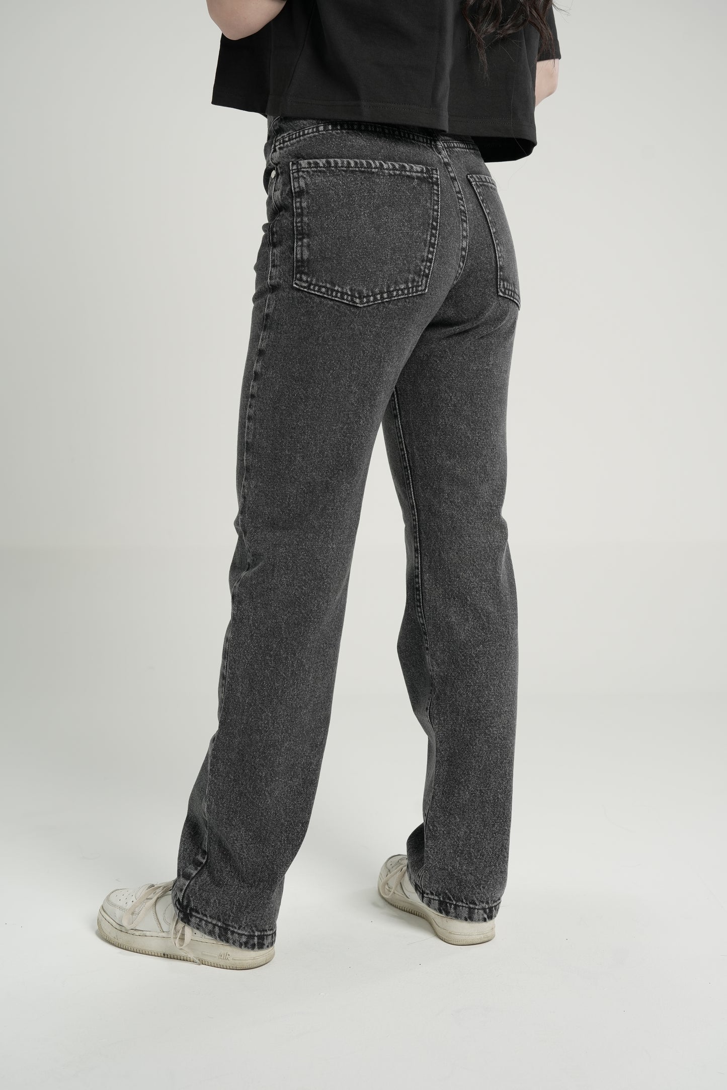 Straight Fit Jeans In Grey